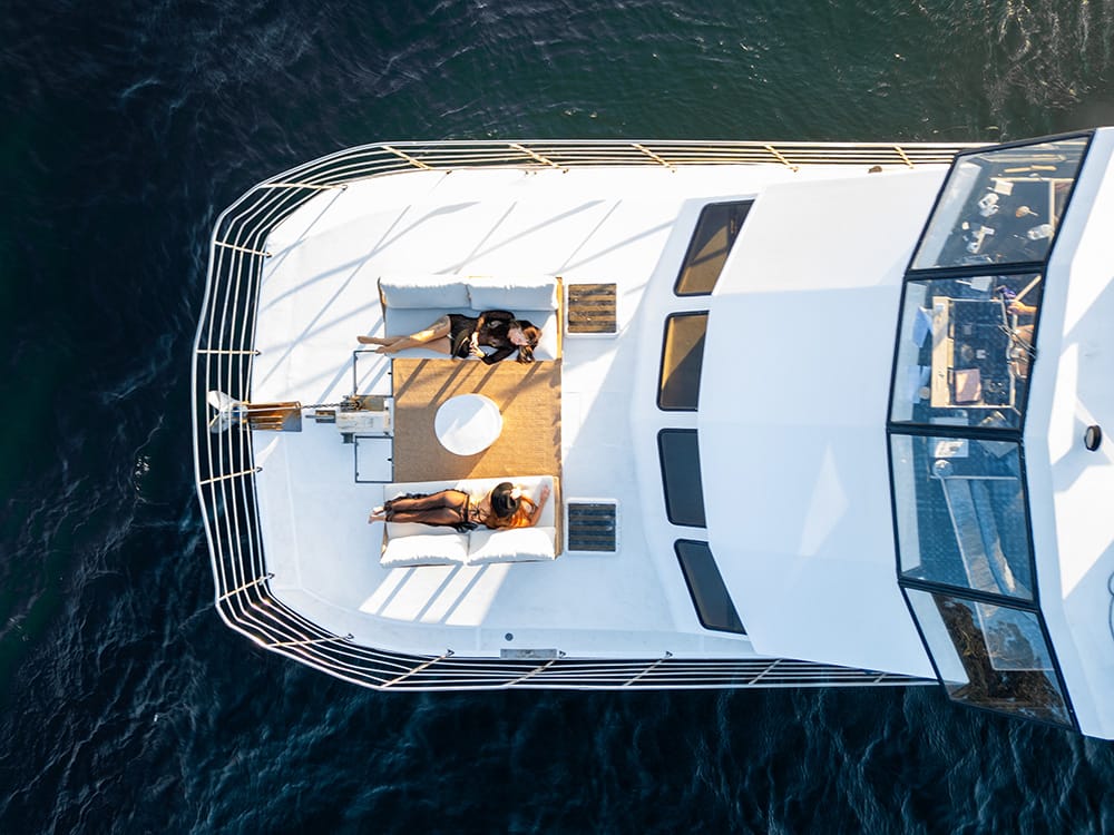Kondor - Sydney Harbour boat hire