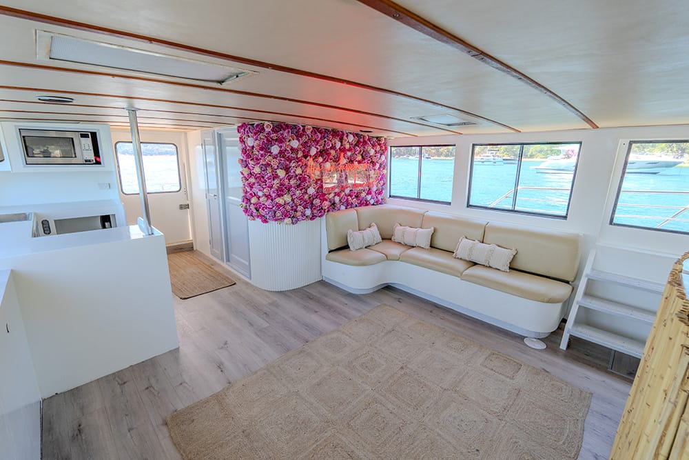 Kondor - Sydney Harbour boat hire