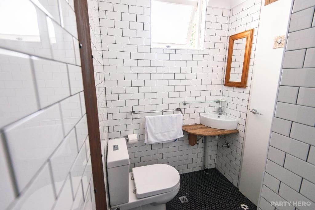 Manly Waves Studios & Hotel - hotels in Sydney