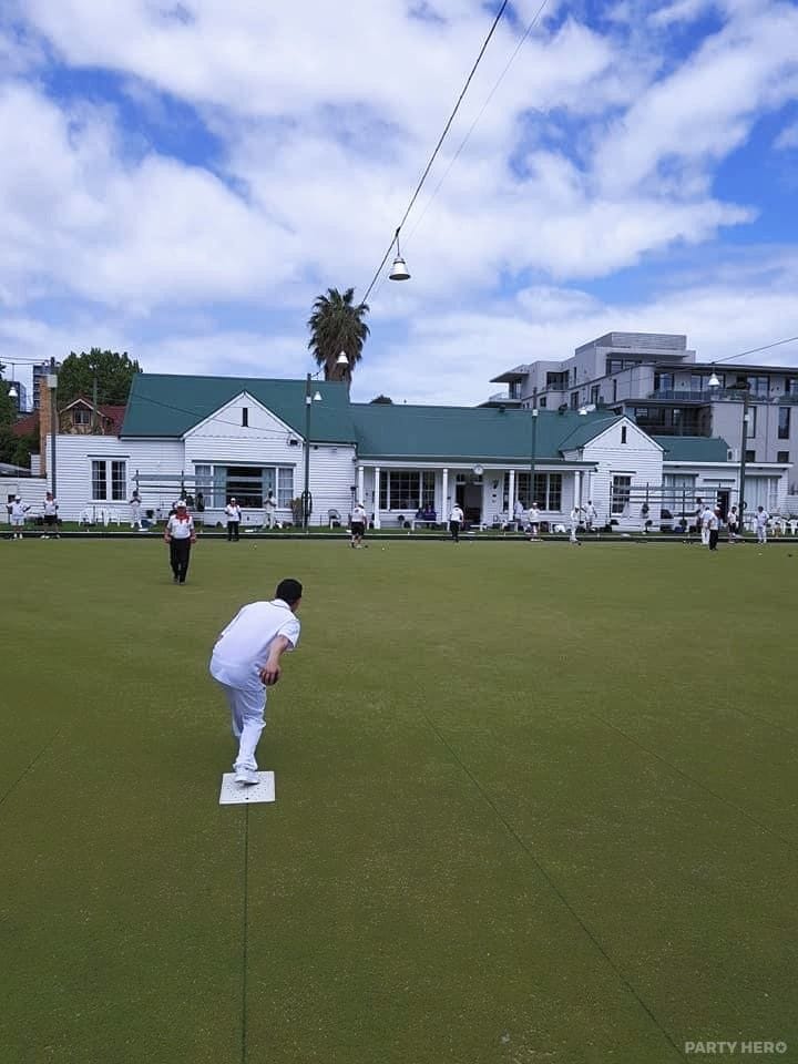 Toorak Bowling Club - barefoot bowls in Melbourne