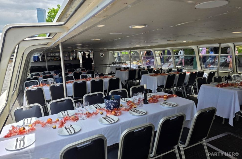 Melbourne River Cruises - private boat charter in Melbourne