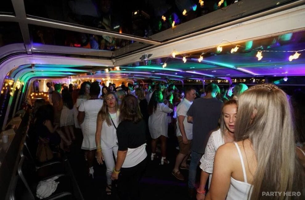 Melbourne River Cruises - private boat charter in Melbourne