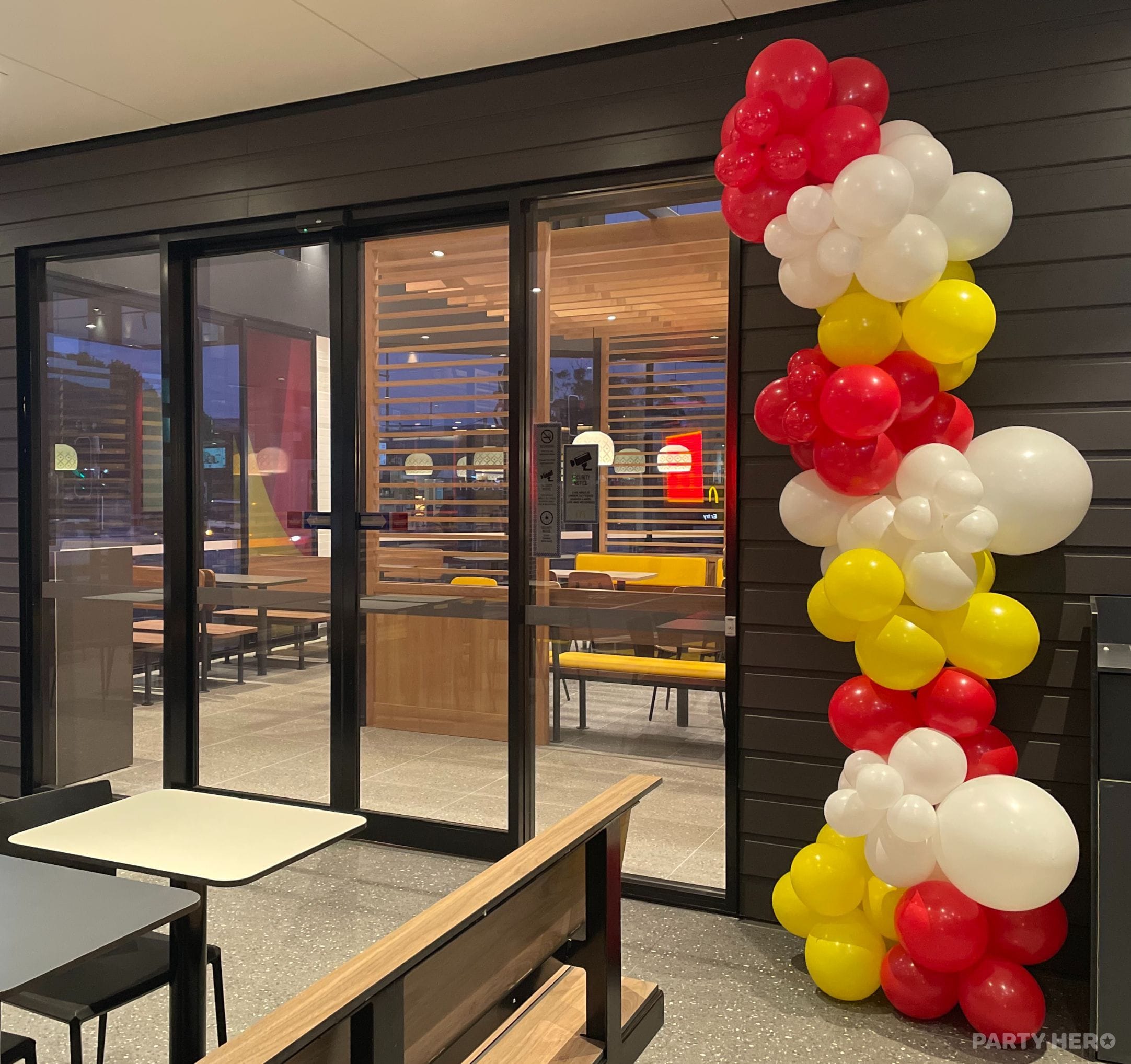 Balloon Expressions - balloon and party decorations in Wollongong