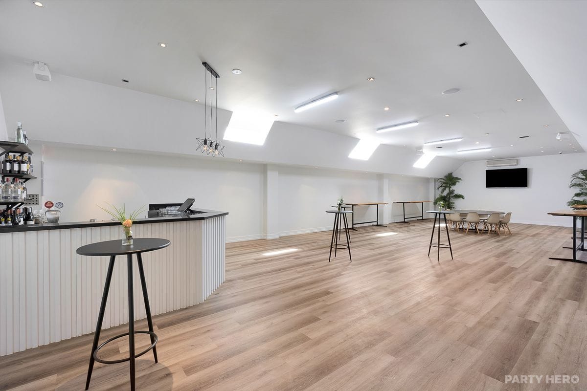 The Victoria Hotel - party venue in Melbourne