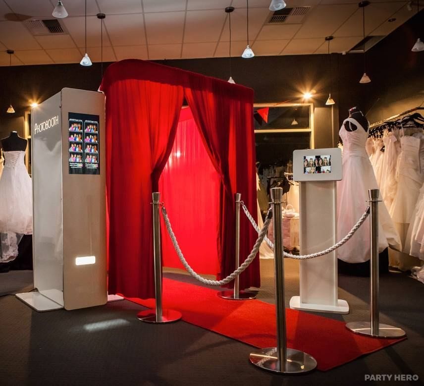 Clik Photo Booths - photo booth hire in Melbourne