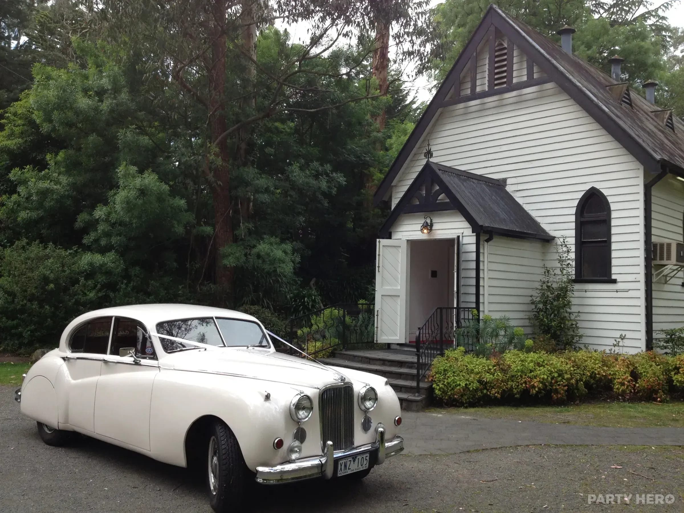 Celebrity Cars - wedding car hire in Melbourne