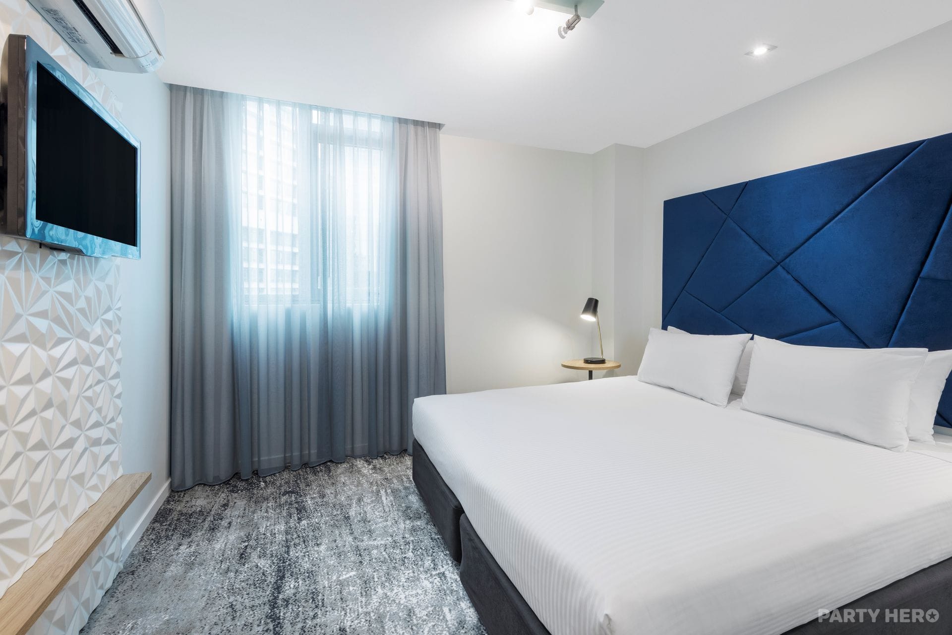 Brady Apartment Hotel Flinders Street - serviced apartments in Melbourne CBD