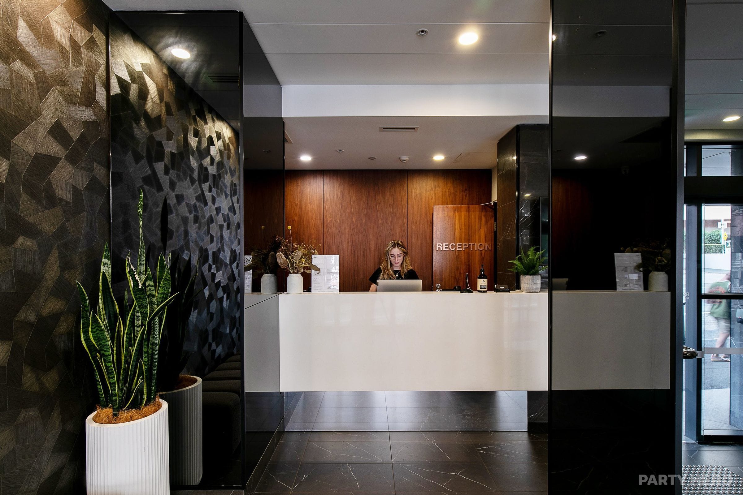 Kith Hotel Darling Harbour - hotels in Sydney