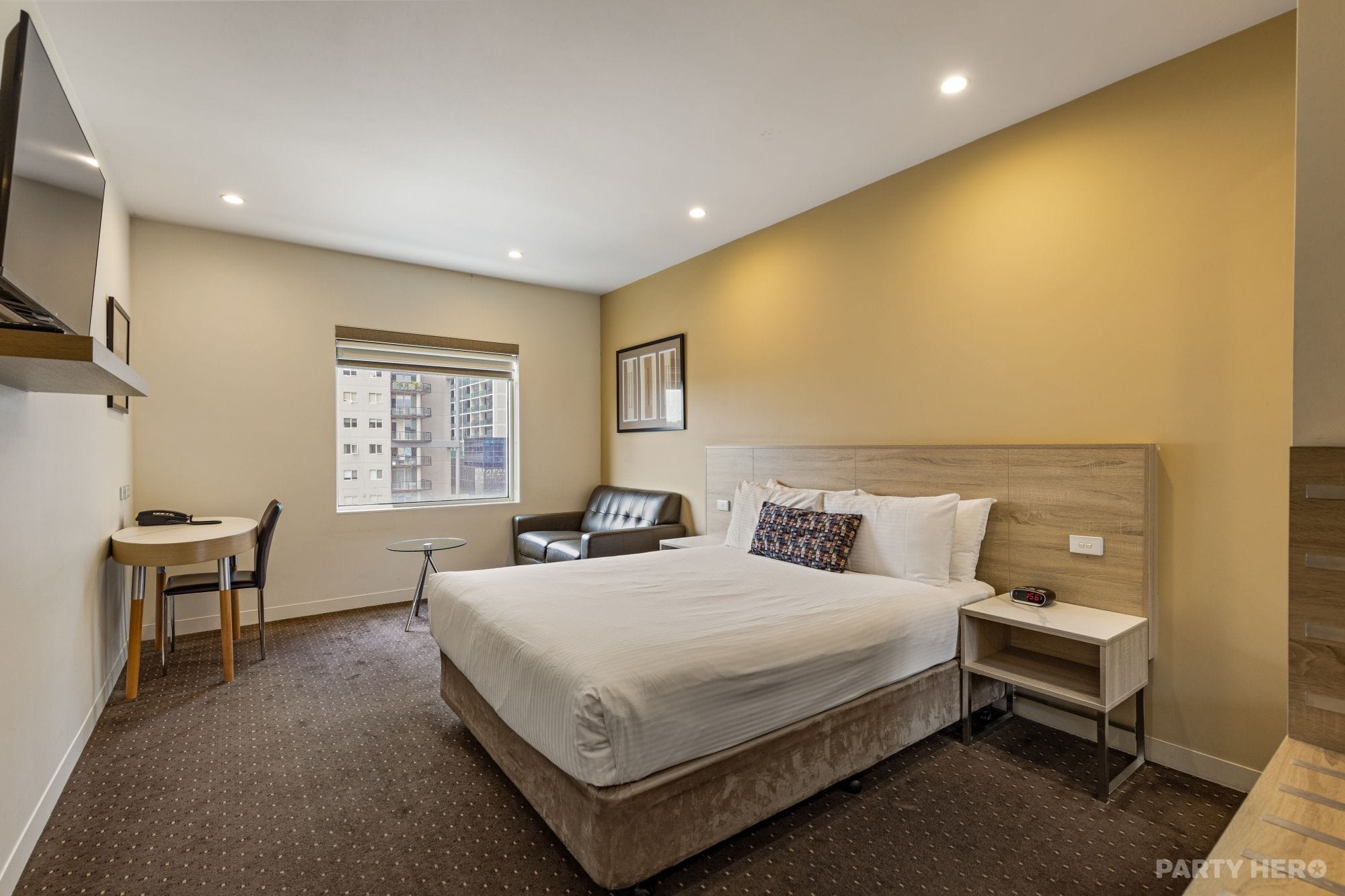 Atlantis Hotel - hotel in Melbourne CBD