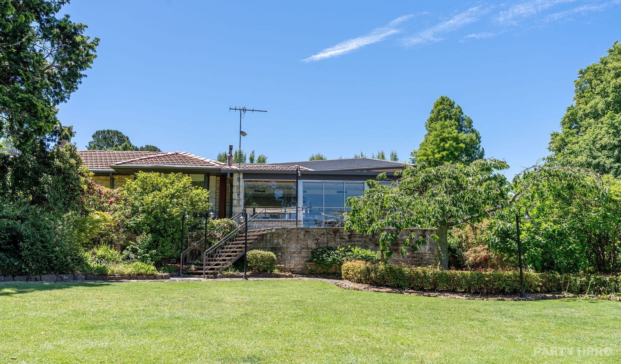 Waratah Room at Comfort Resort Leura Gardens - party venue in the Blue Mountains
