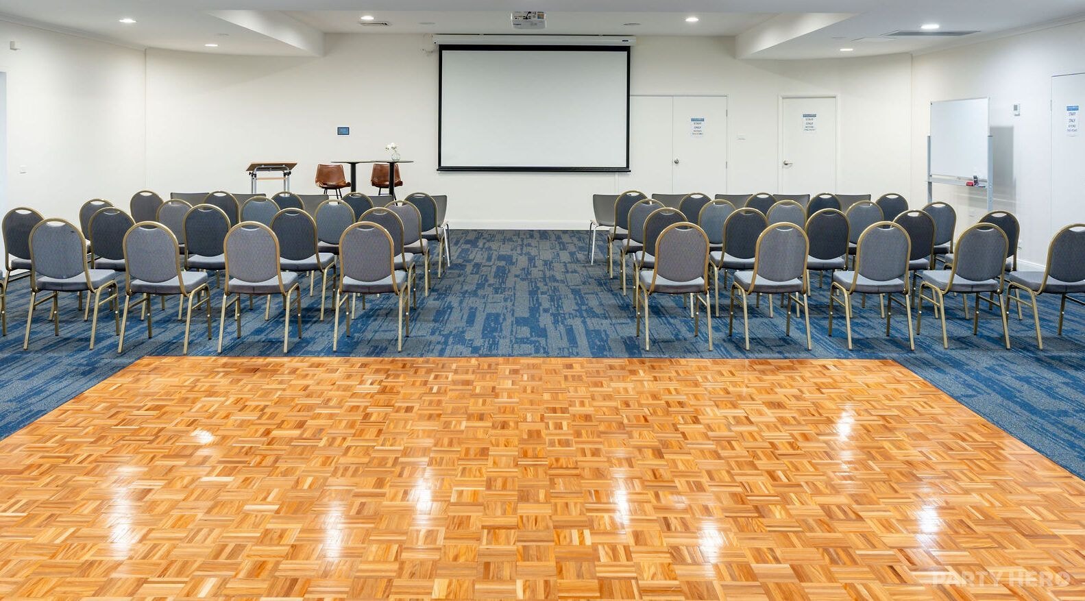 Waratah Room at Comfort Resort Leura Gardens - party venue in the Blue Mountains