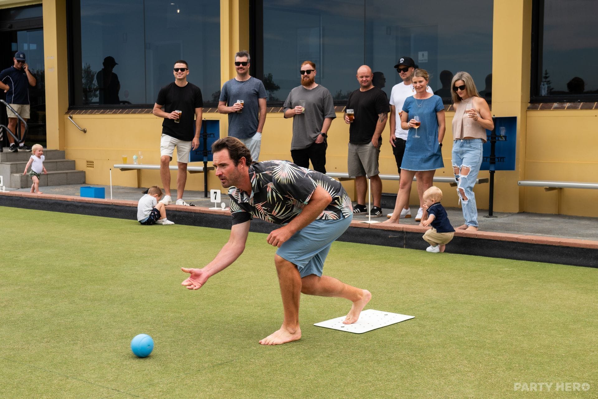 Towradgi Park Bowls and Recreation Club - barefoot bowls in Wollongong