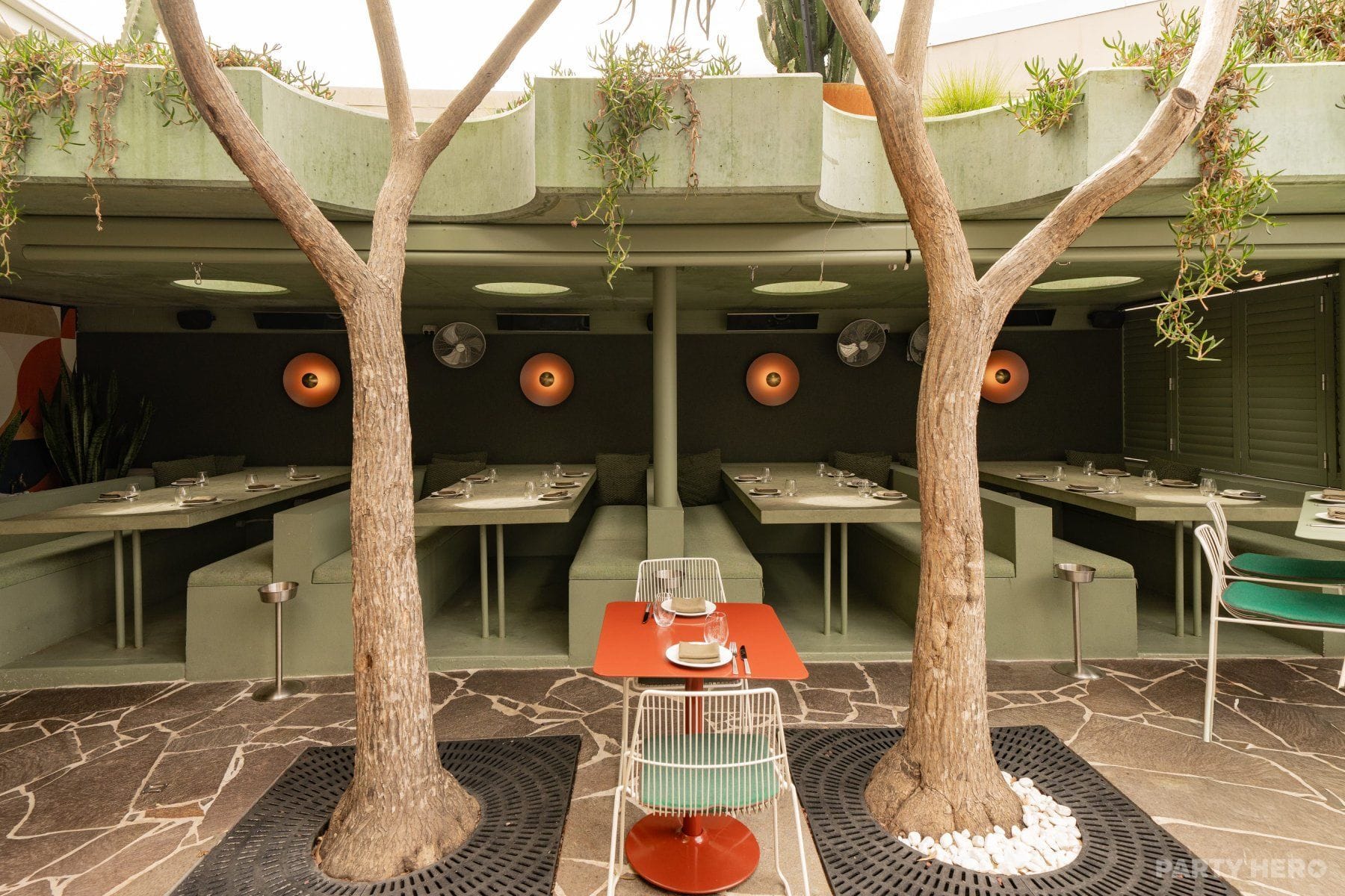 Courtyard at Elliott's - party venue in Sydney