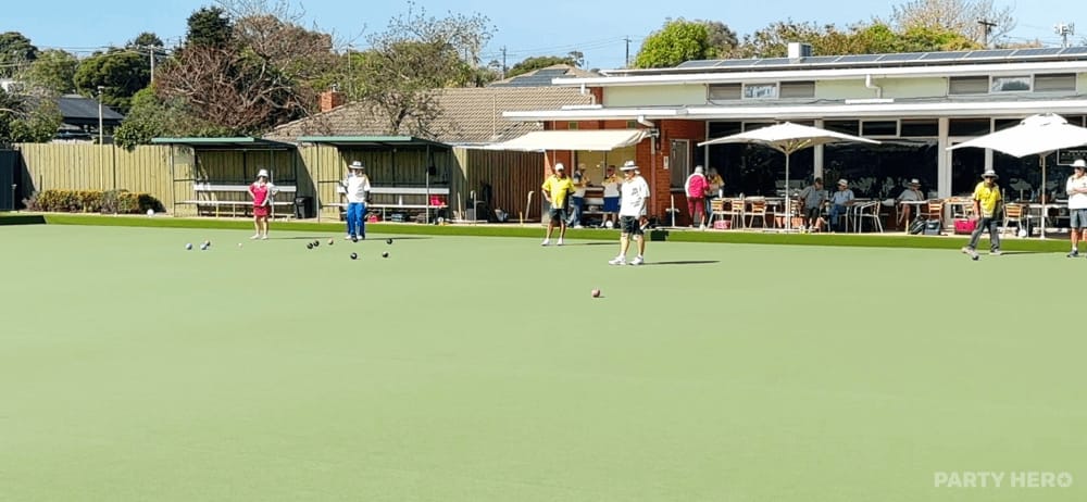 Greythorn Bowling Club - barefoot bowls in Melbourne