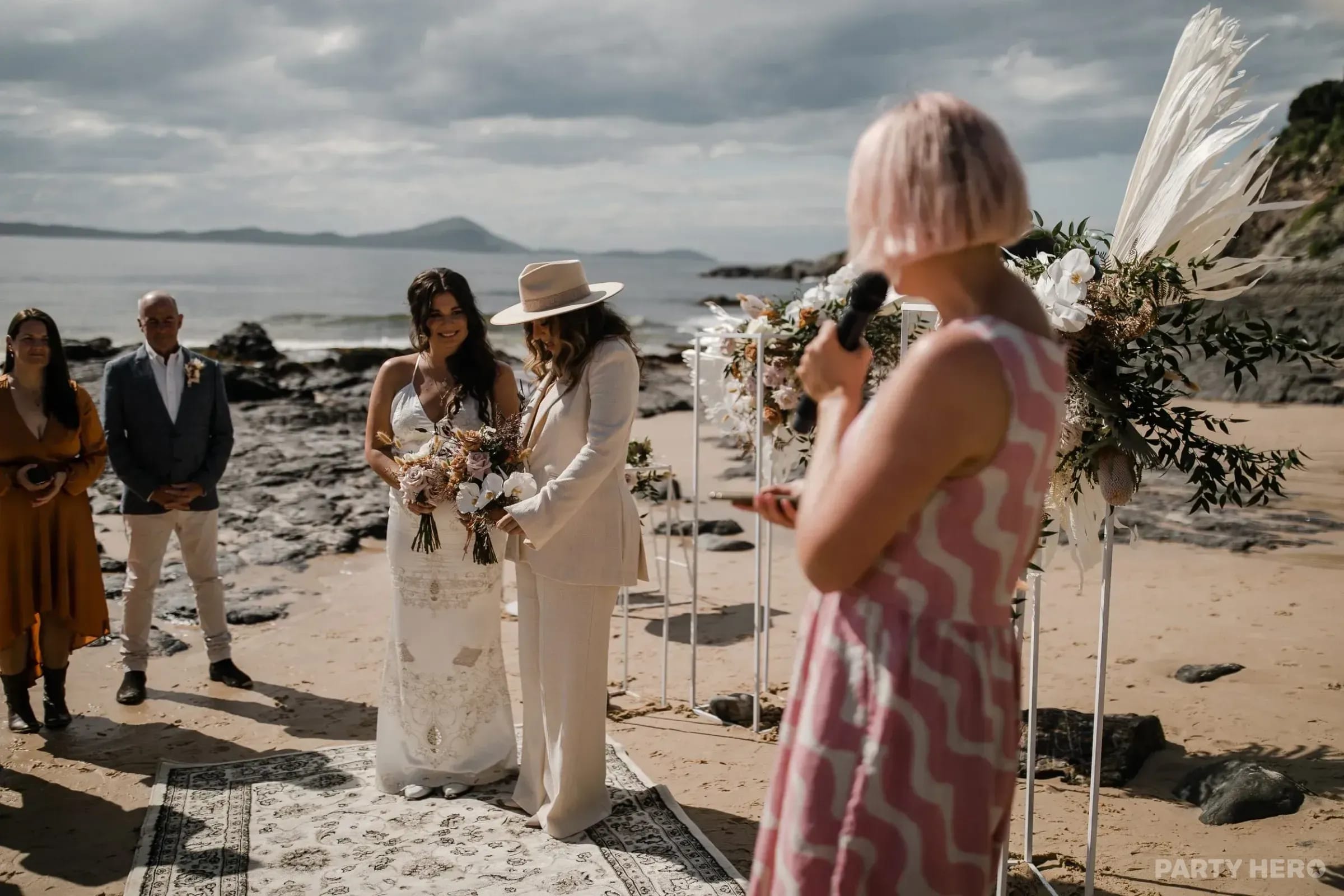 Heaps Married Ceremonies - marriage celebrant in the Hunter Valley