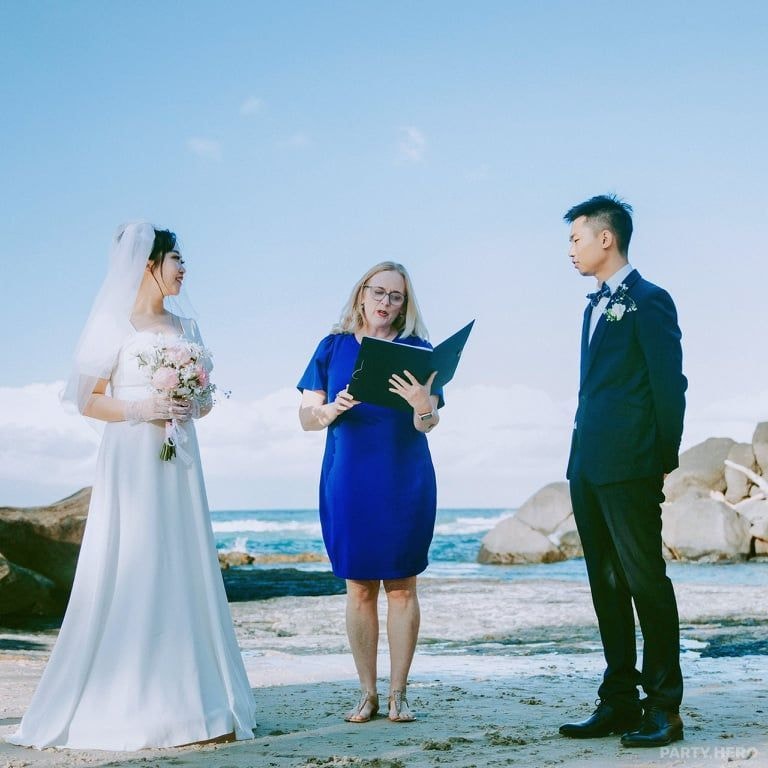 Your Celebrant Lisa - wedding celebrant in Brisbane