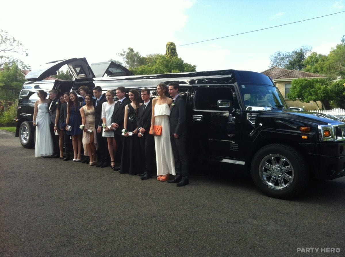 Impressive Limousines activity in Sydney - group bookings