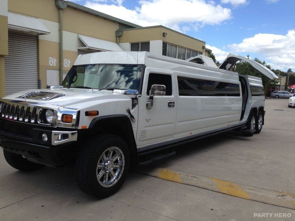 Impressive Limousines activity in Sydney - group bookings