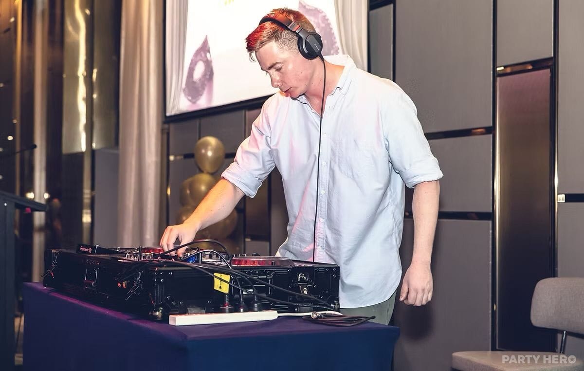 Diamond DJ Entertainment - dj hire in Sydney