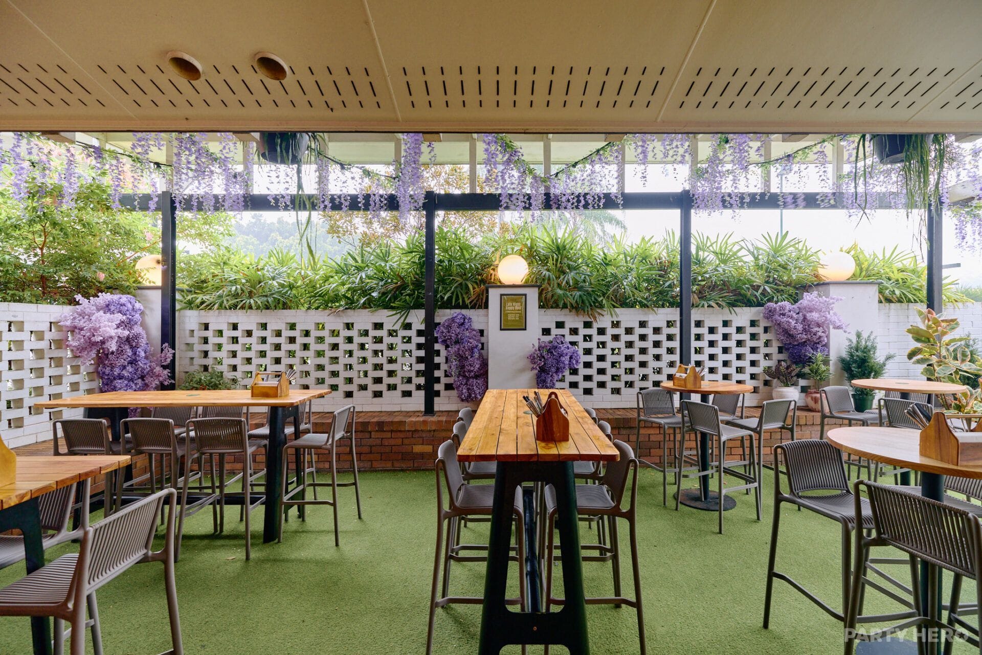 The Courtyard at The Kenmore - party venue in Brisbane