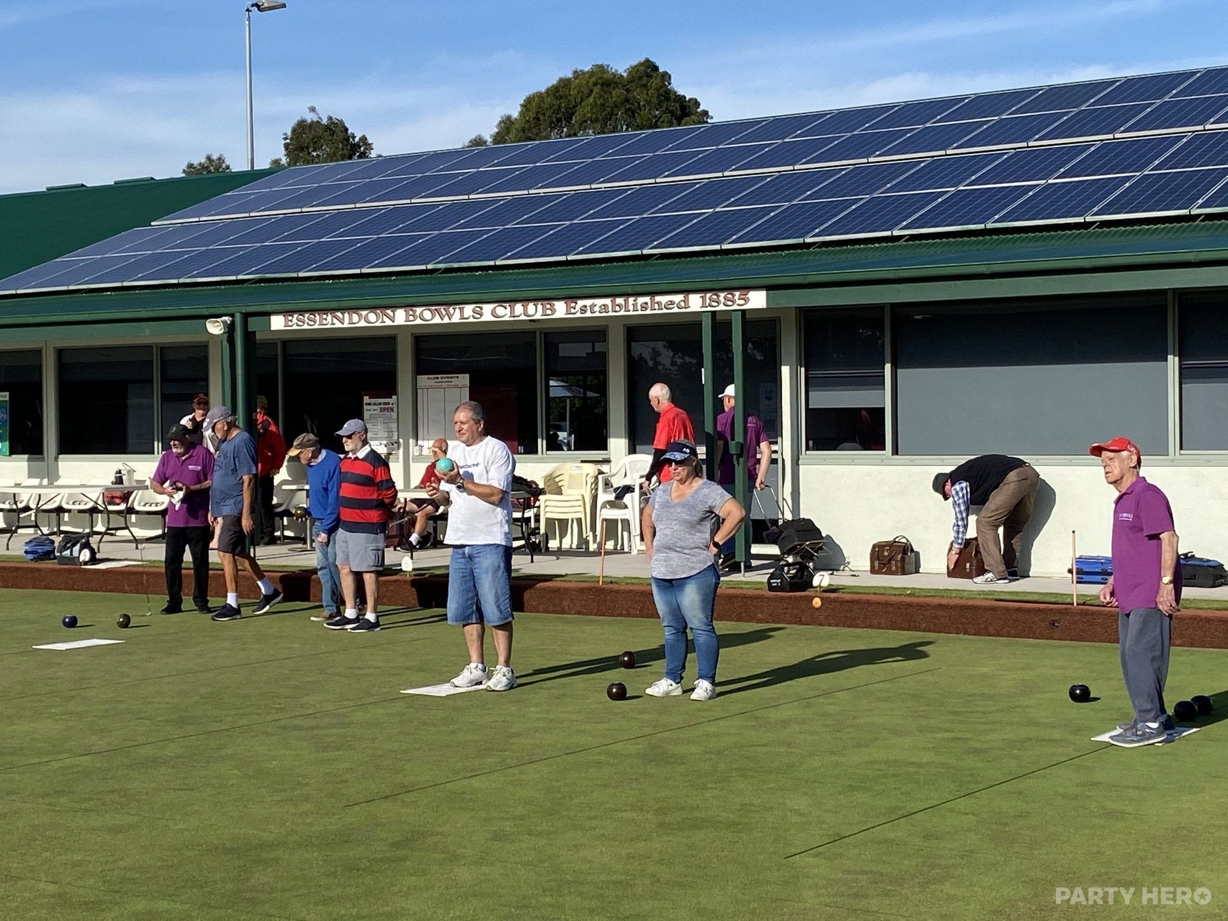 Essendon Bowls Club - barefoot bowls in Melbourne