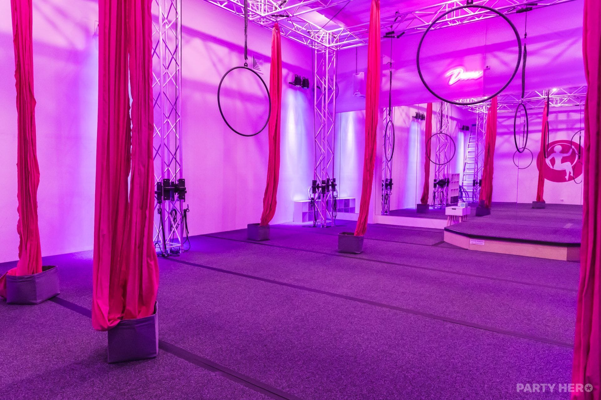 Pole Divas Point Cook - group activities in Melbourne