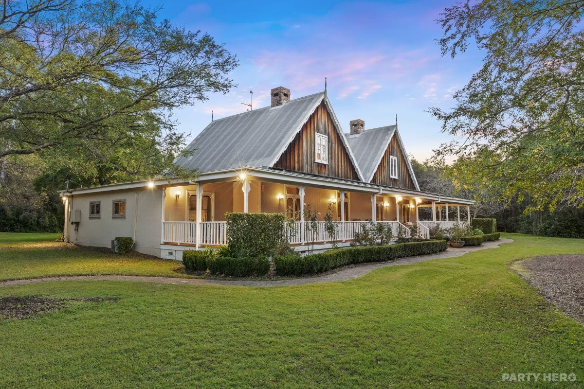 The Carriages - accommodation in the Hunter Valley