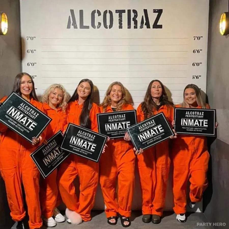 Alcotraz cocktail classes in Sydney - group bookings