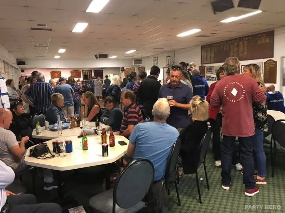 Moorabbin Bowls Club - barefoot bowls in Melbourne
