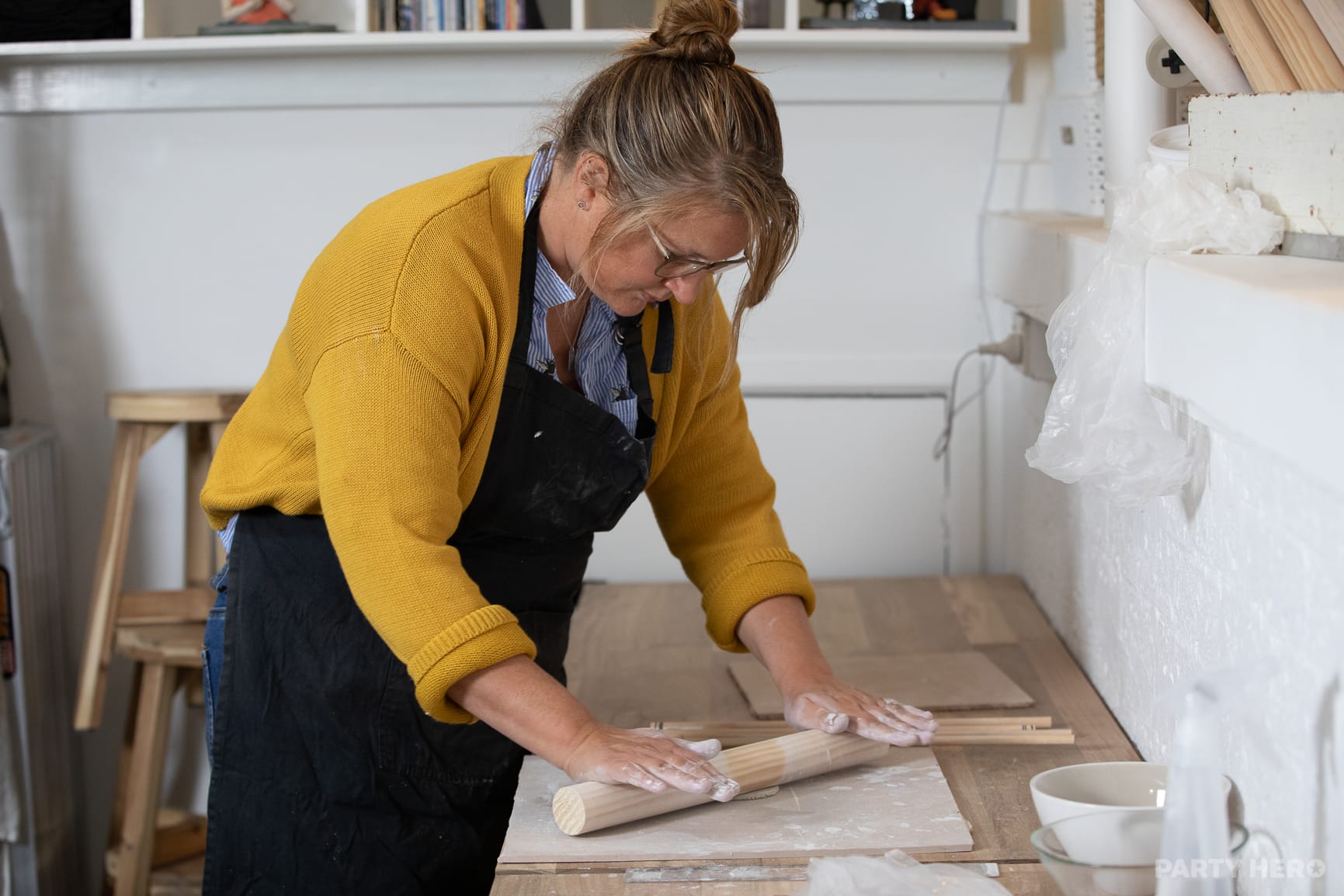 Lake House Clay and Art Studio - paint and sip in Newcastle