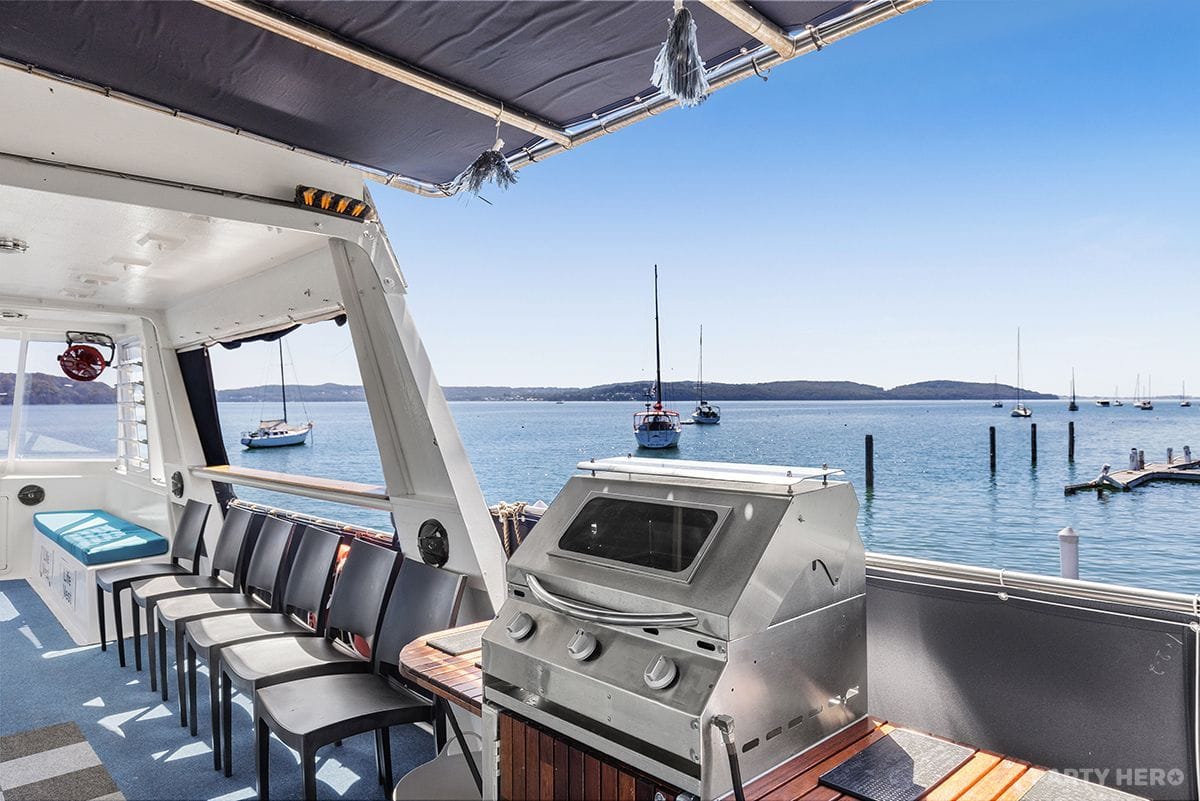 Island Cruze - party boat hire in Newcastle