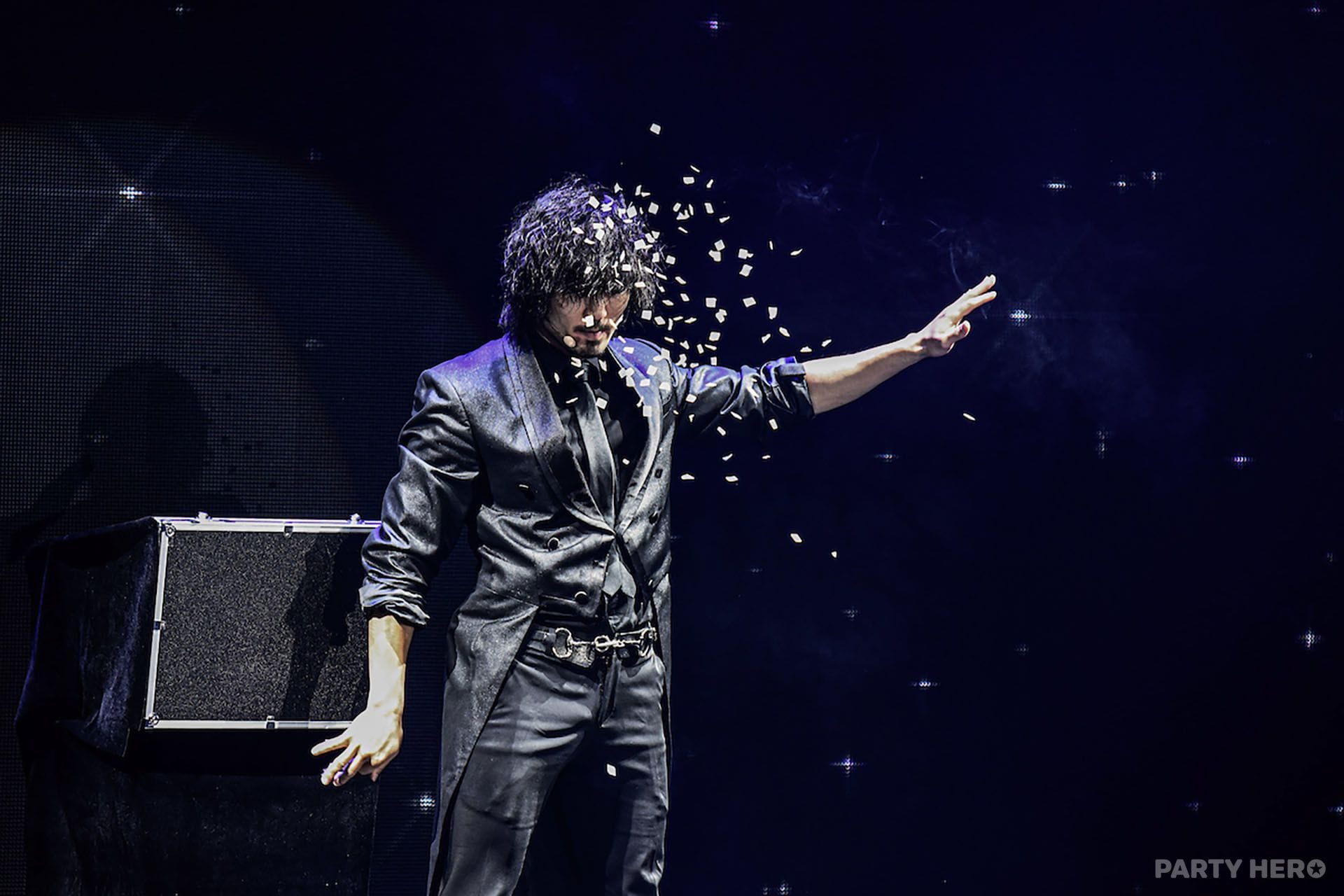Illusionist Junho activity in Sydney - group bookings