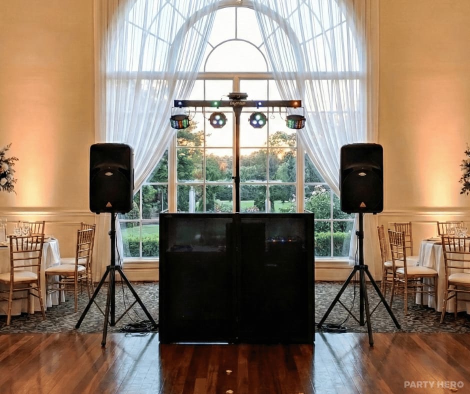 Ultimate DJs - dj hire in the Southern Highlands