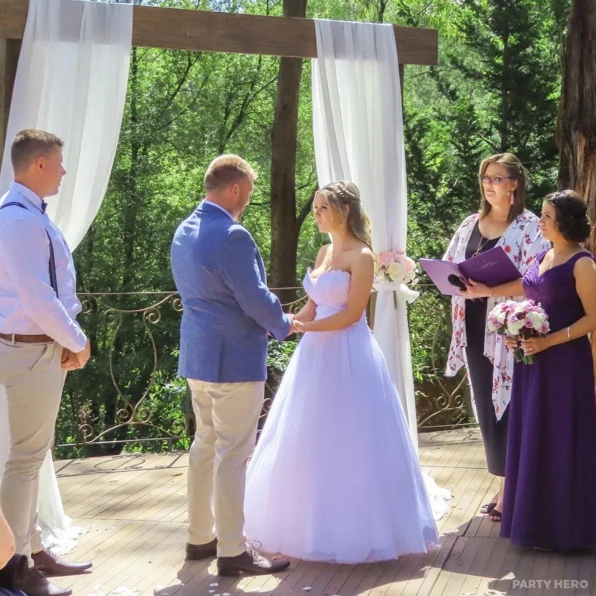 Lisa Newman Marriage Celebrant - wedding celebrant in the Yarra Valley