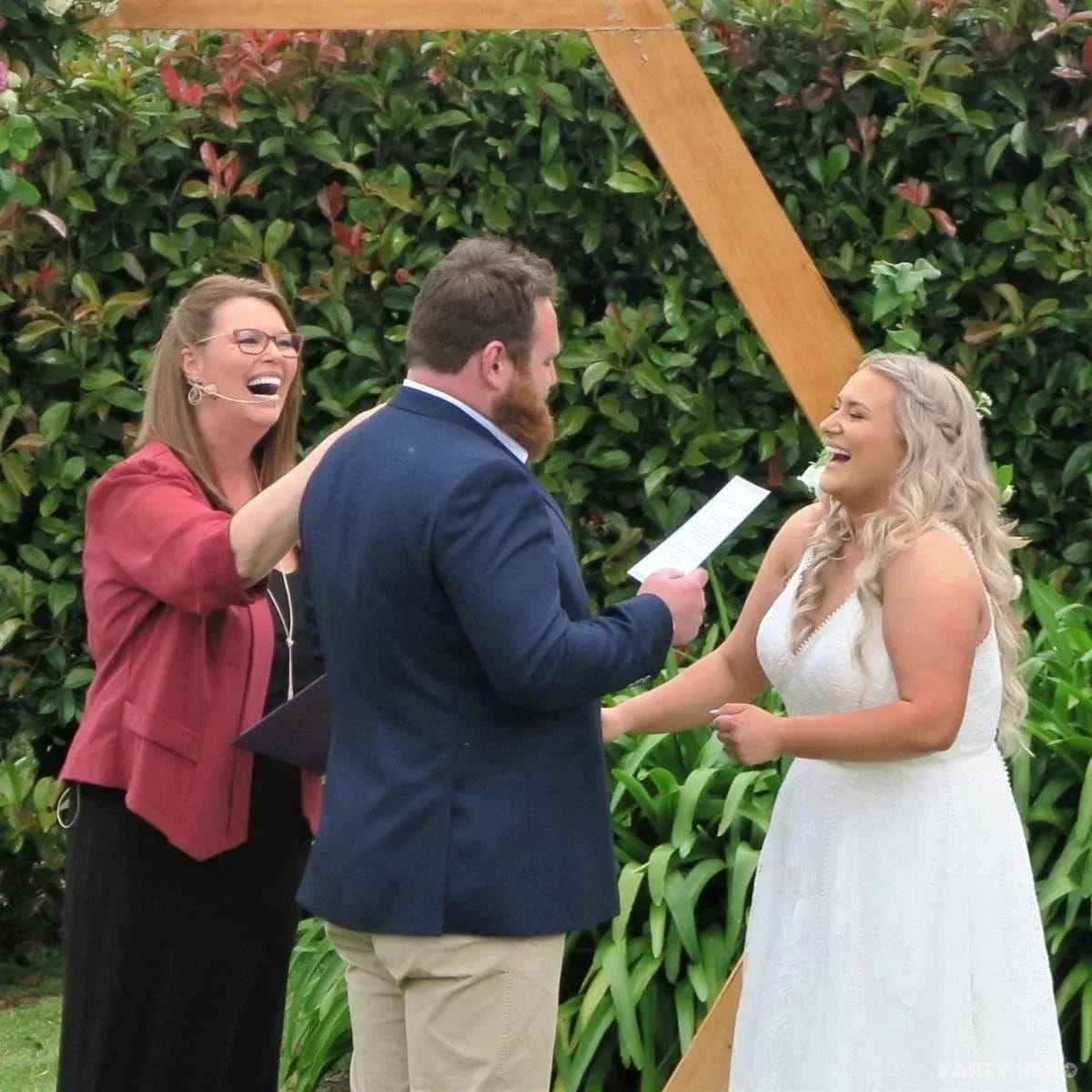 Lisa Newman Marriage Celebrant - wedding celebrant in the Yarra Valley