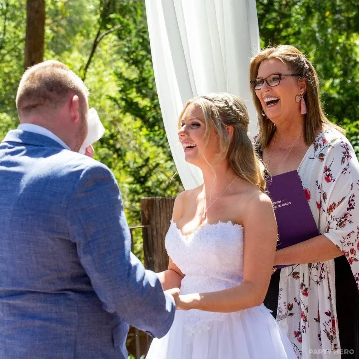 Lisa Newman Marriage Celebrant - wedding celebrant in the Yarra Valley