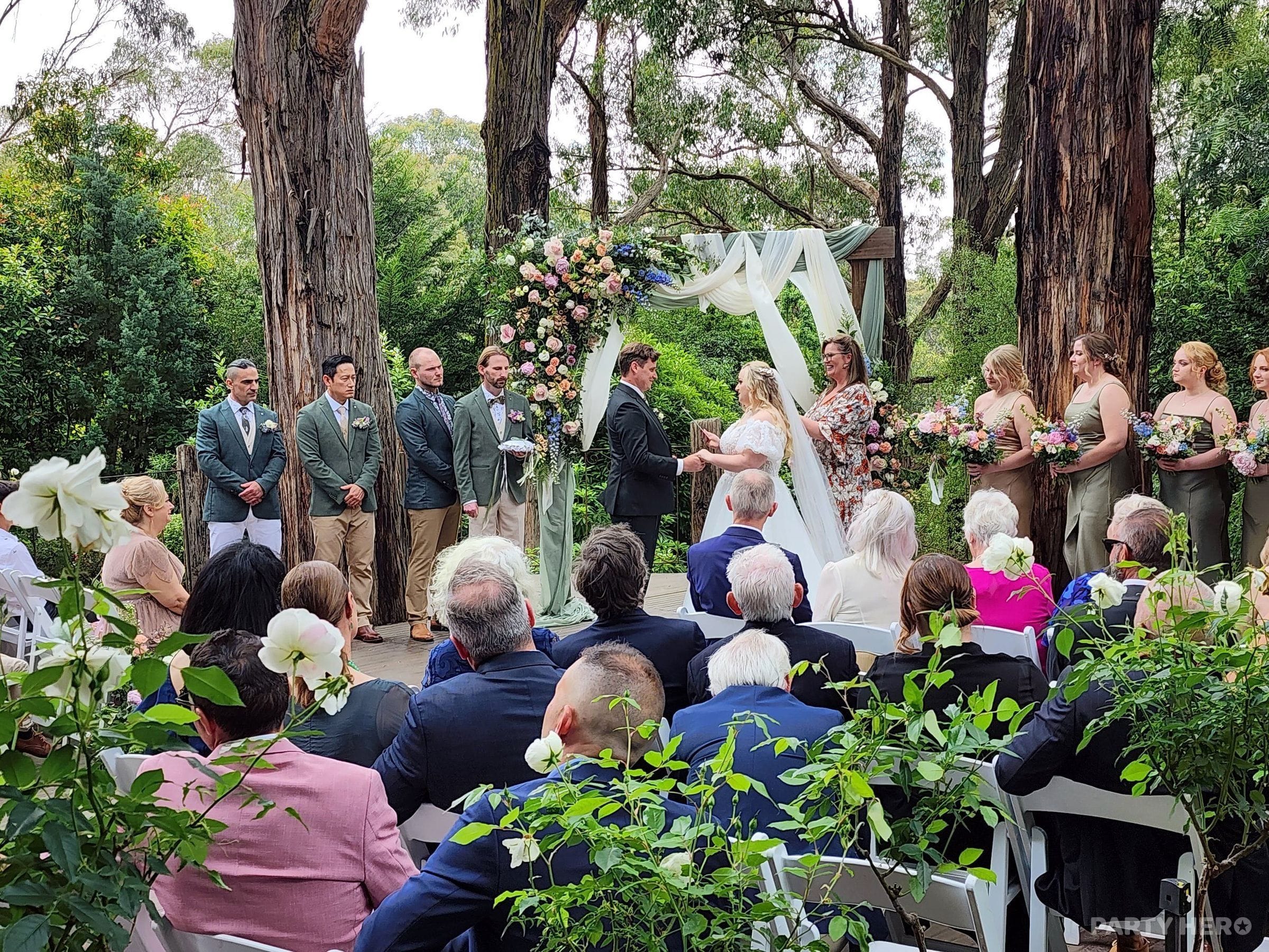 Lisa Newman Marriage Celebrant - wedding celebrant in the Yarra Valley