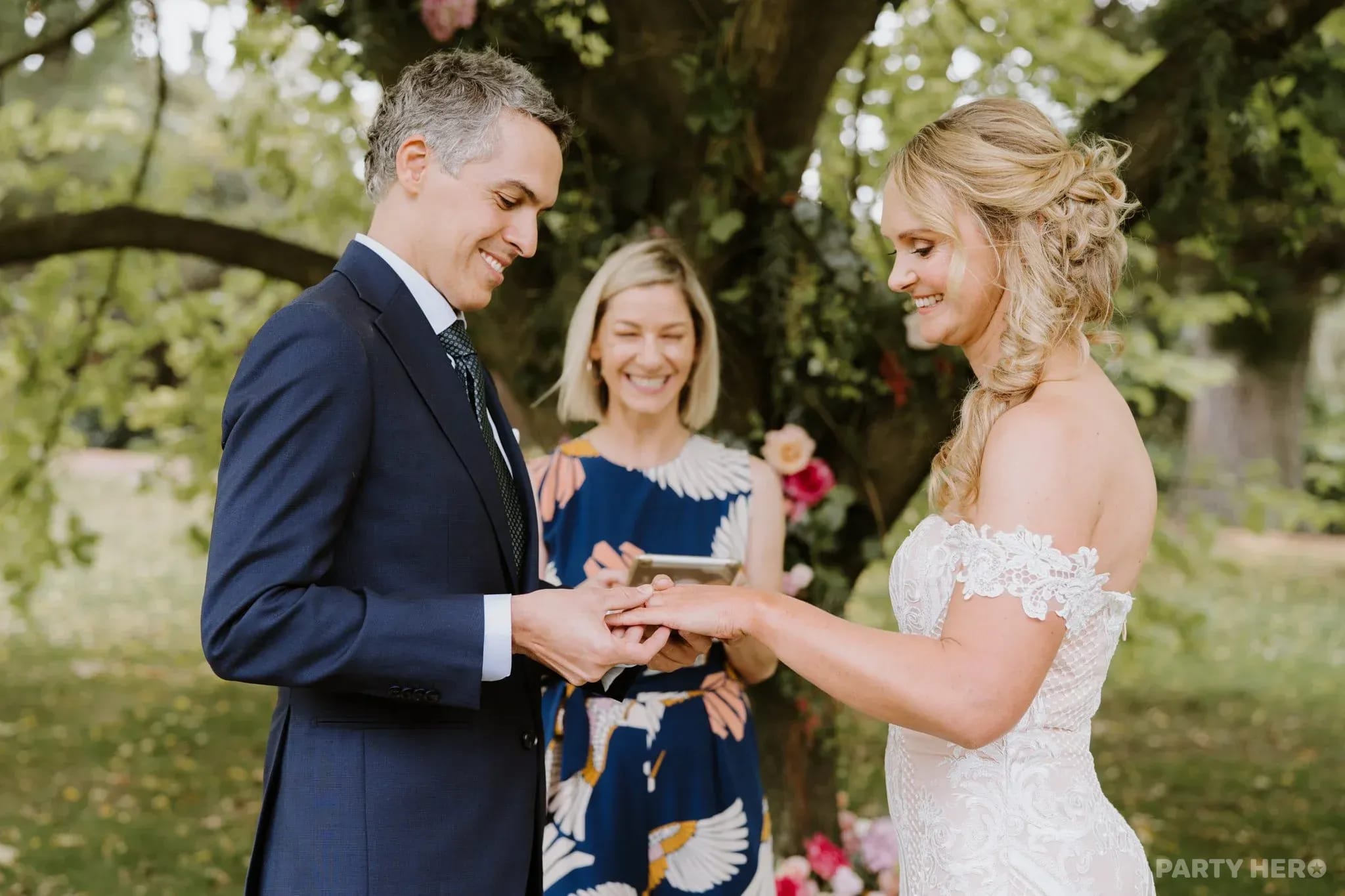 Olivia Ferraro - wedding celebrant in Melbourne