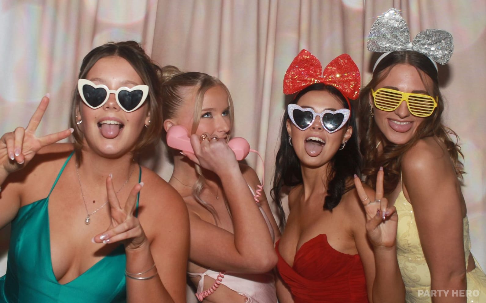 Photobooths Newcastle - photobooths on the Central Coast