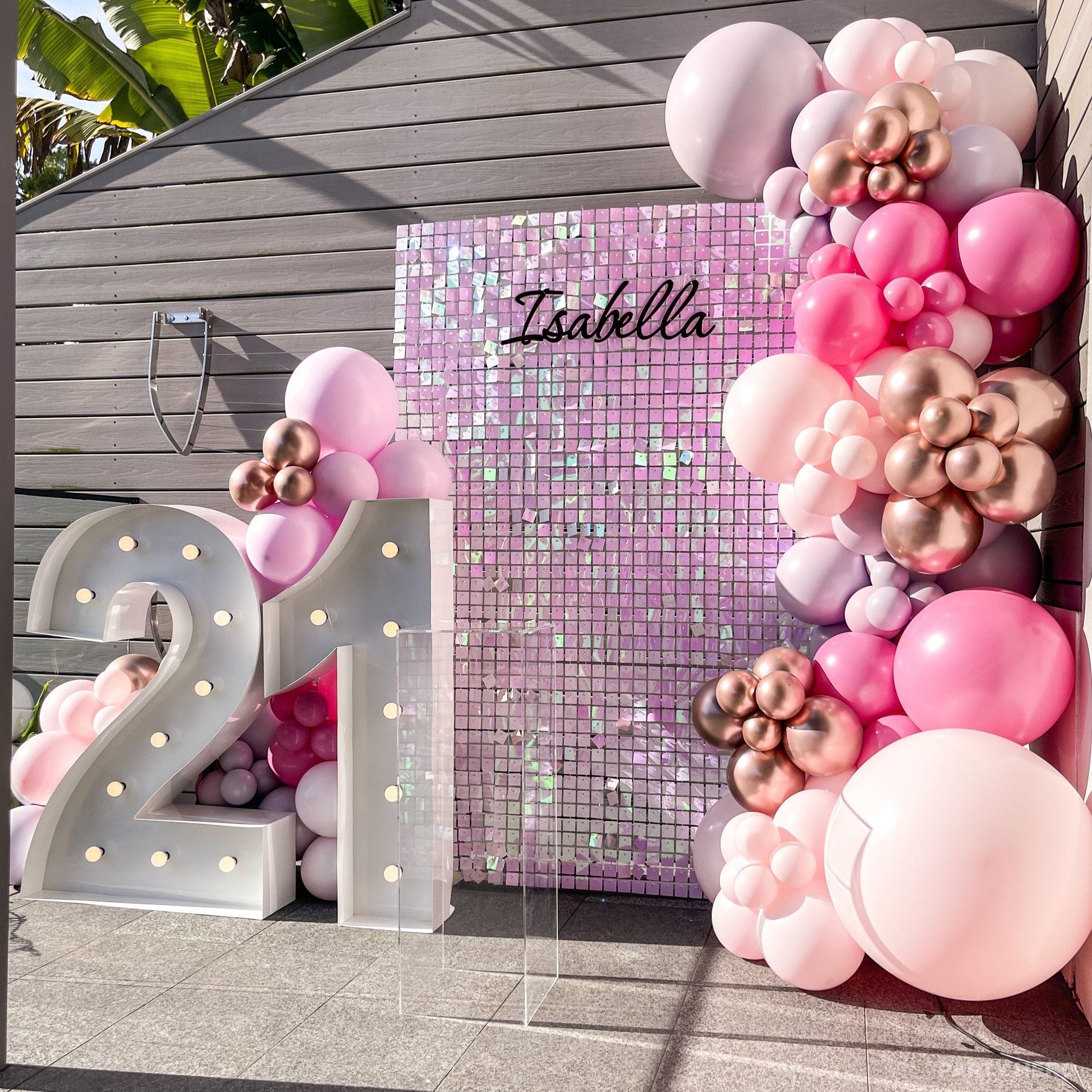 Balloon Couture activity in Sydney - group bookings