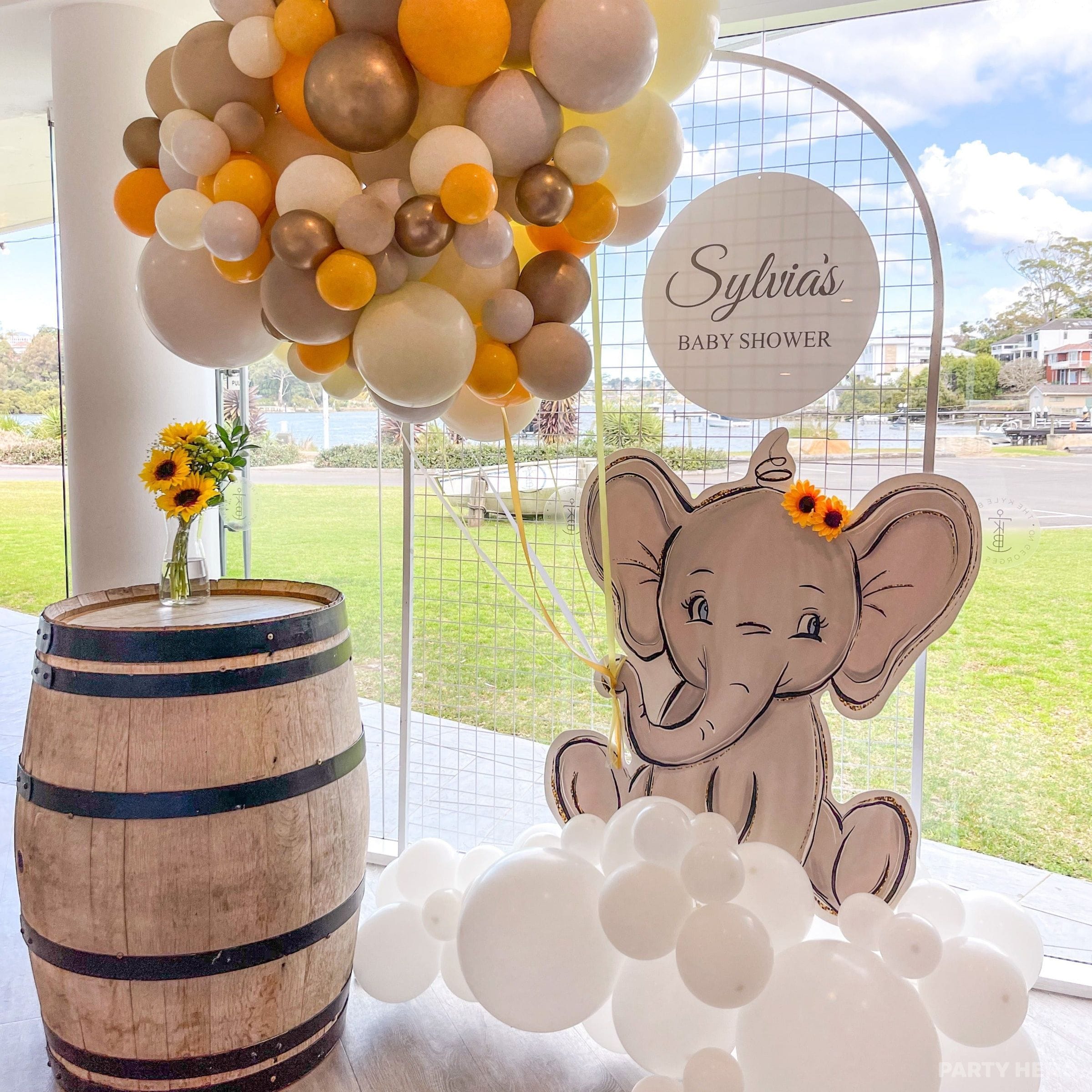Balloon Couture activity in Sydney - group bookings