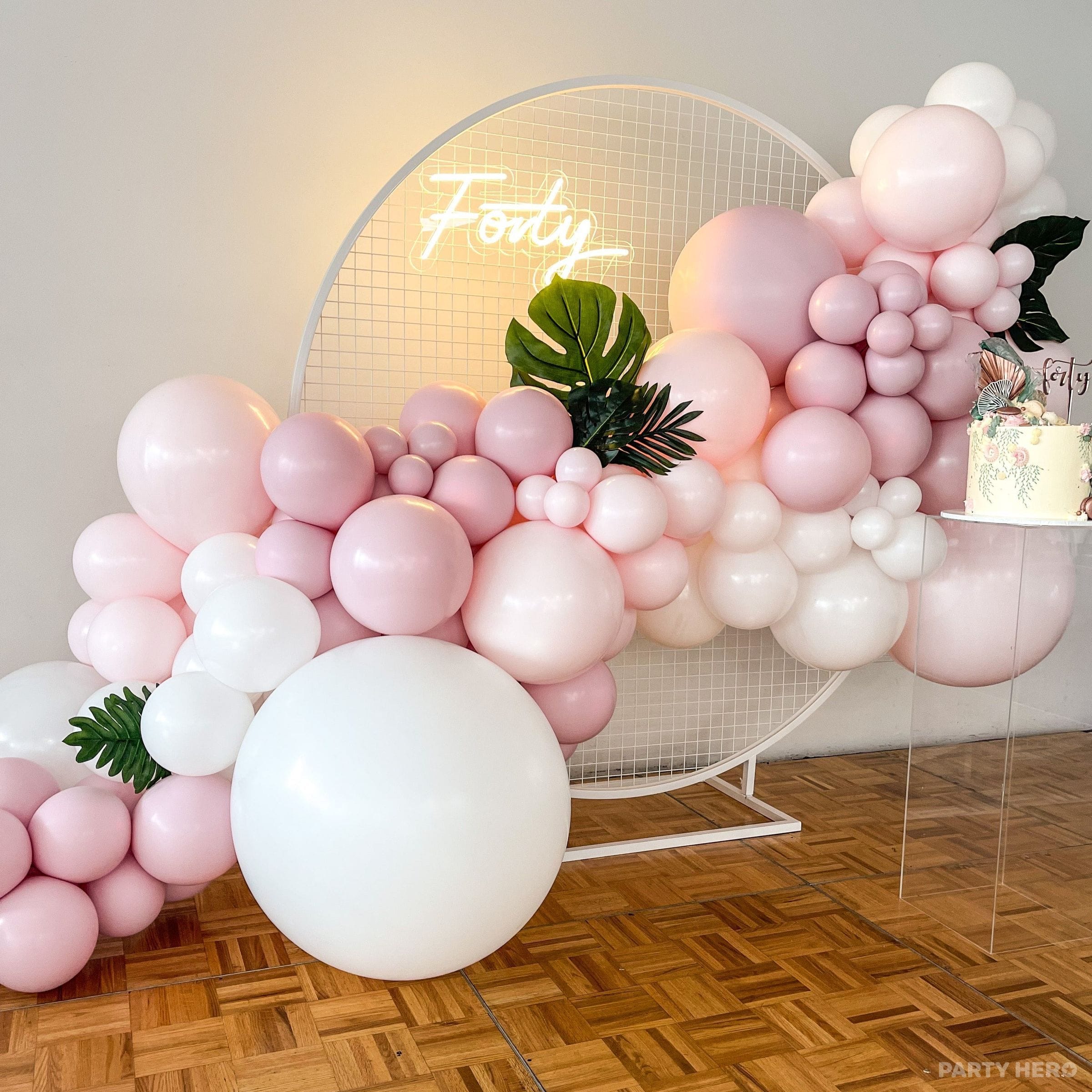 Balloon Couture activity in Sydney - group bookings