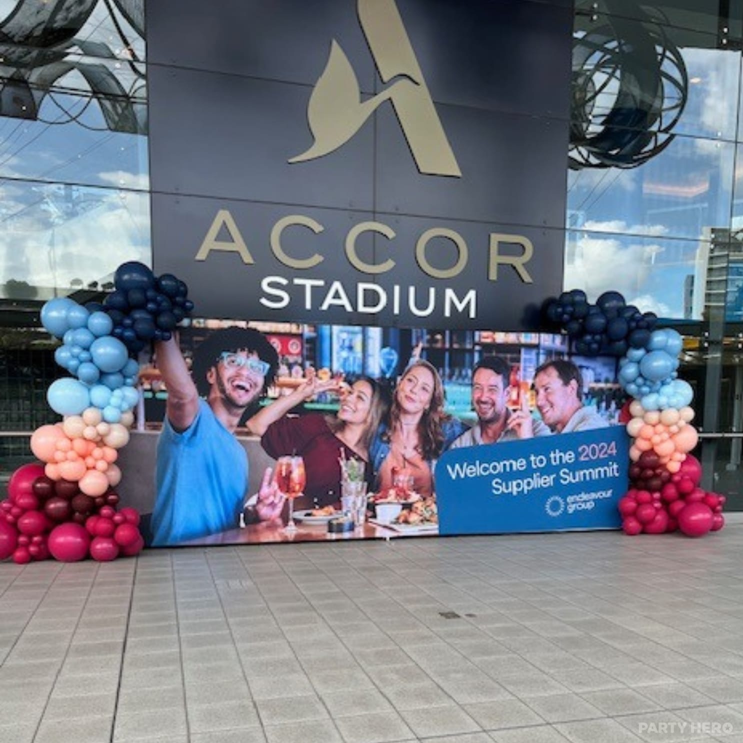 Balloon Couture activity in Sydney - group bookings