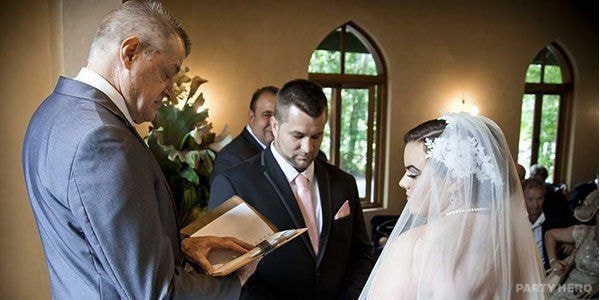 Christian Marriage Celebrant - wedding celebrant in Brisbane