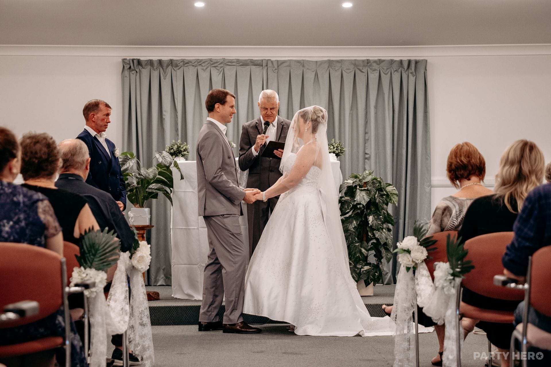 Christian Marriage Celebrant - wedding celebrant in Brisbane