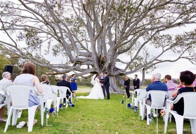 Christian Marriage Celebrant - wedding celebrant in Brisbane