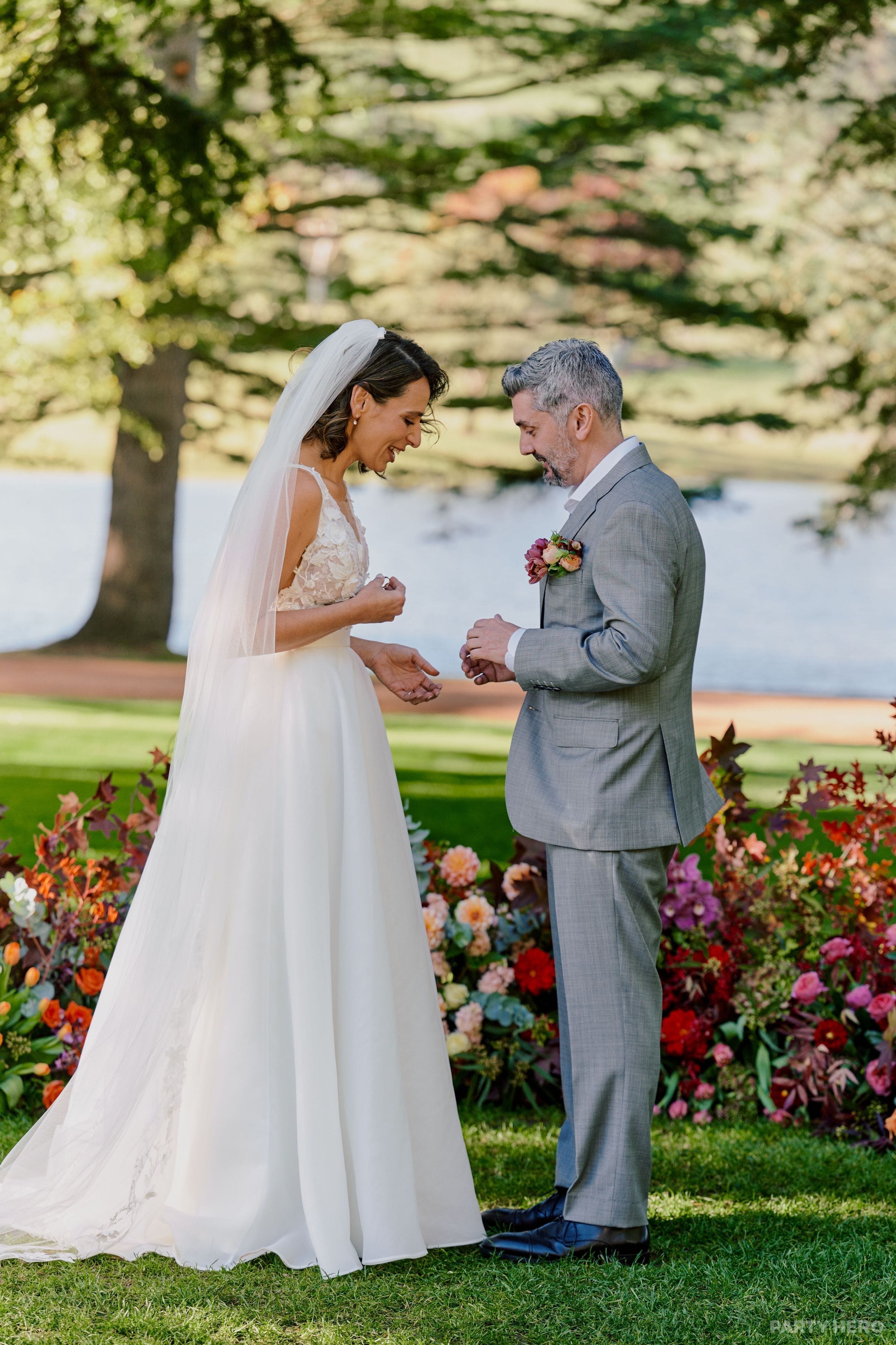 Lynda Leith Celebrant Services - wedding celebrant in the Southern Highlands