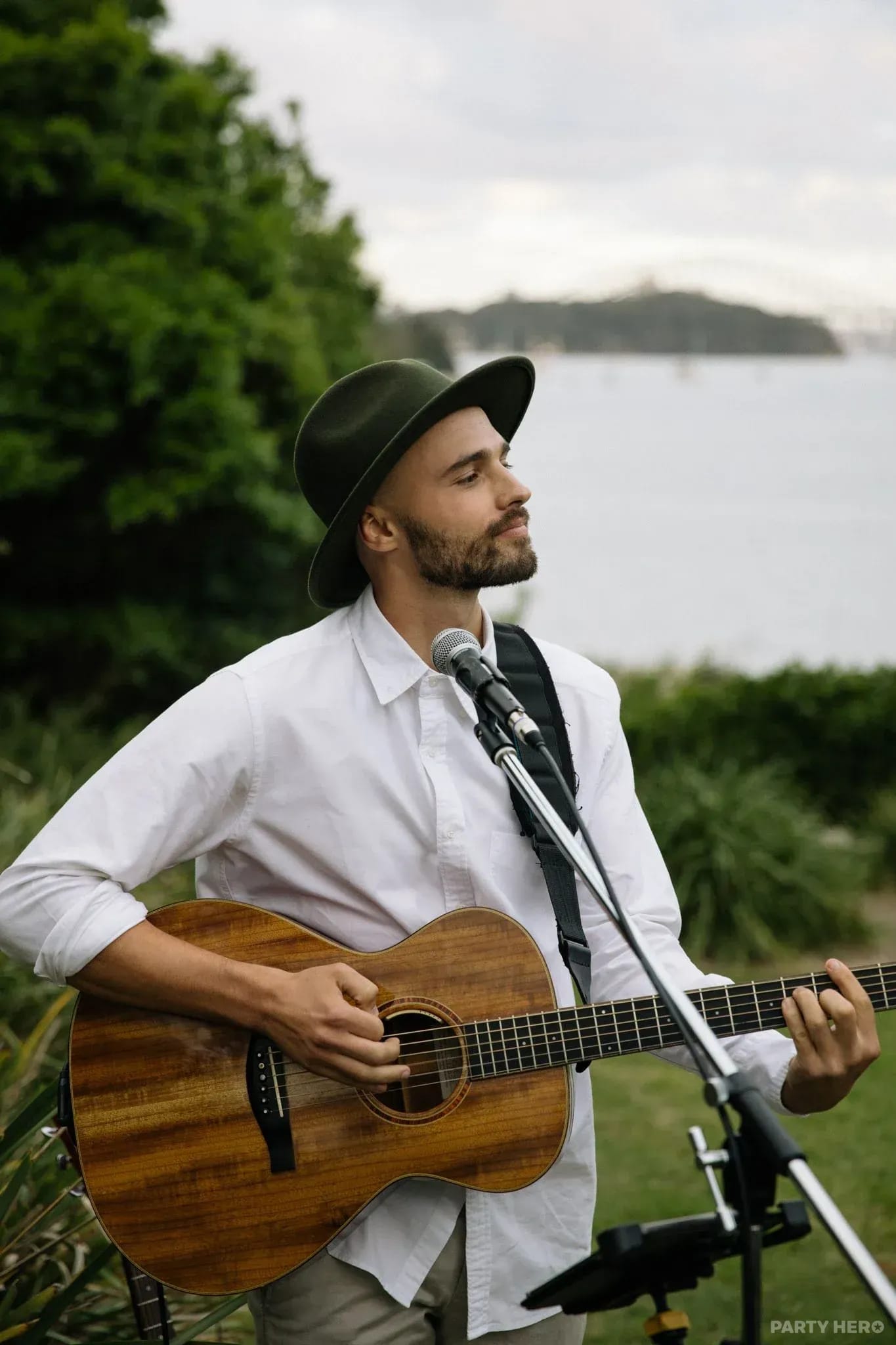 Mark Crotti activity in Sydney - group bookings