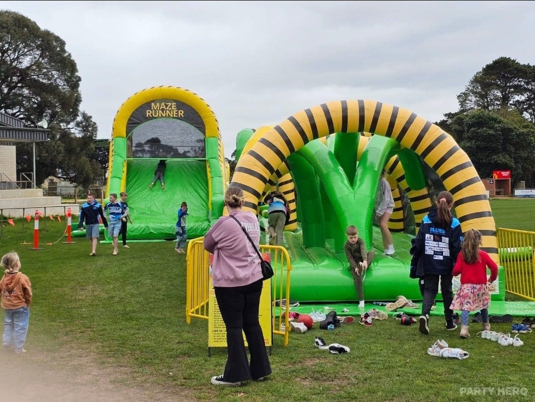 Baileys Events & Amusements - jumping castle hire in Melbourne