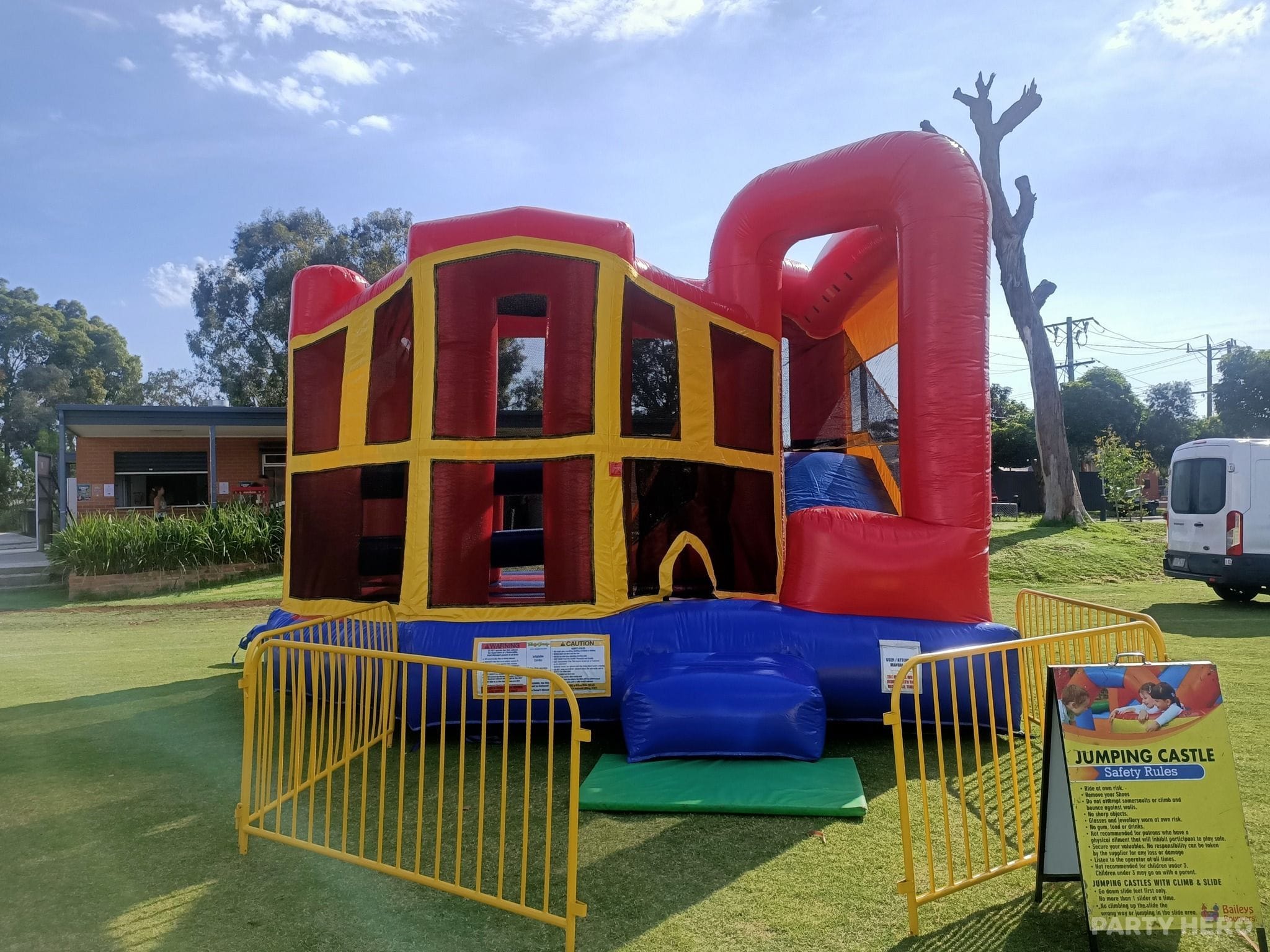 Baileys Events & Amusements - jumping castle hire in Melbourne